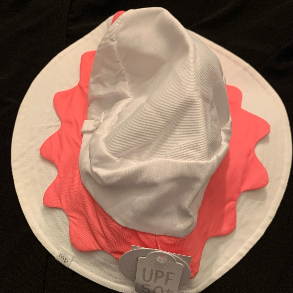 Mud Pie White and Pink/Coral - 6-18 Mon - E3 Baby Scallop Hat - NO SUNGLASSES